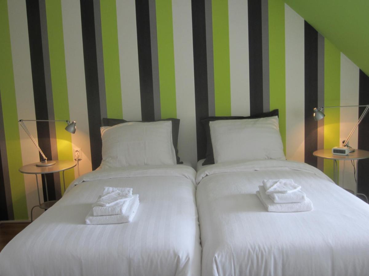 B&B De Gouden Vlo Donkerbroek ภายนอก รูปภาพ